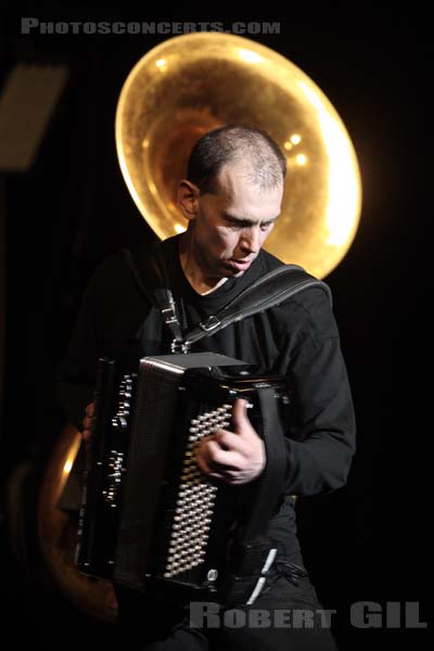 TETES RAIDES - 2008-03-26 - PARIS - Le Bataclan - Christian Olivier